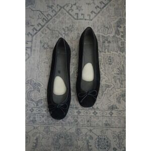 Stuart Weitzman Arabella Black Suede Ballet Flats Bow Detail size 9.5M